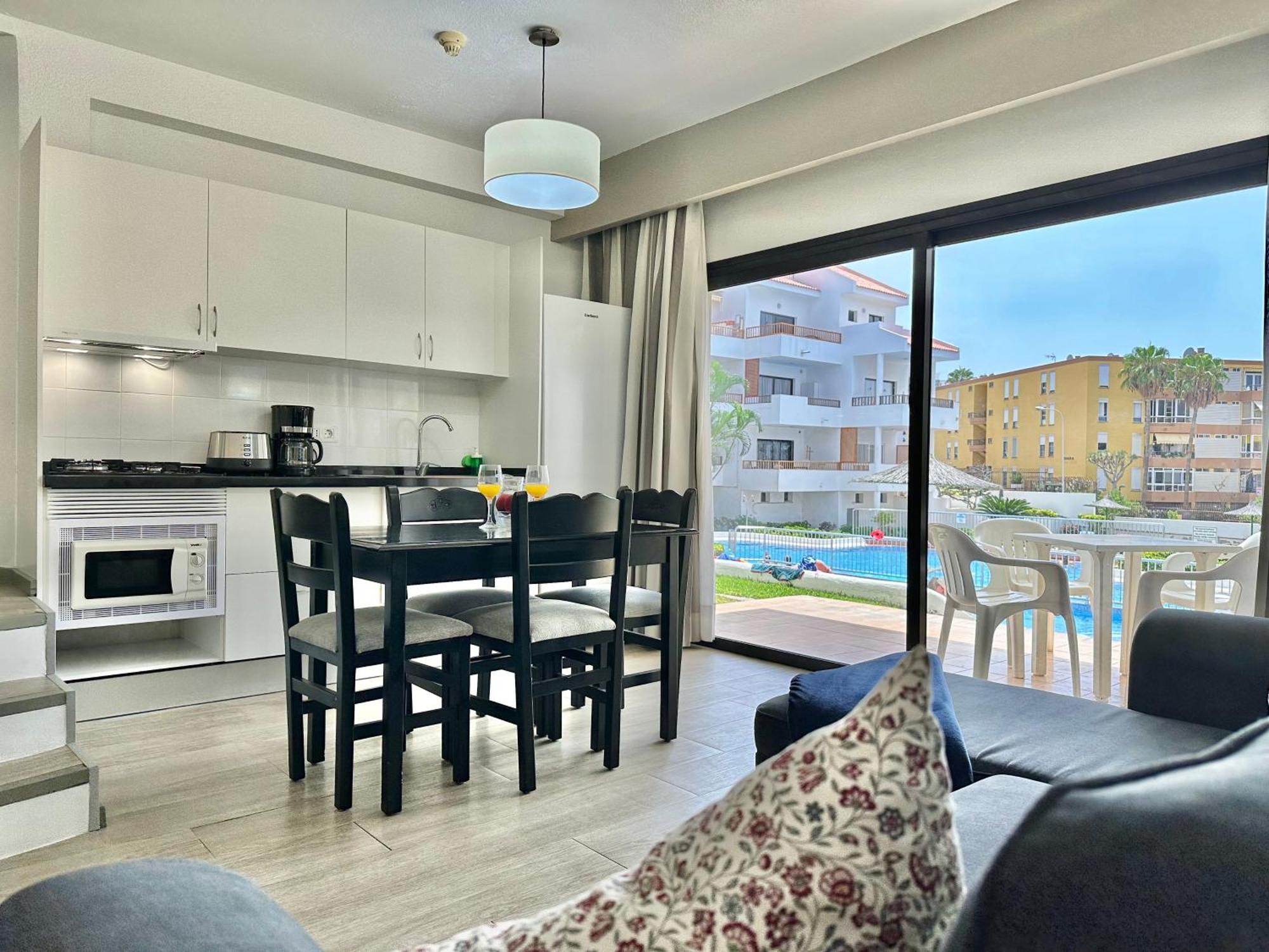 Pool Views Terrace Lägenhet Los Cristianos  Exteriör bild